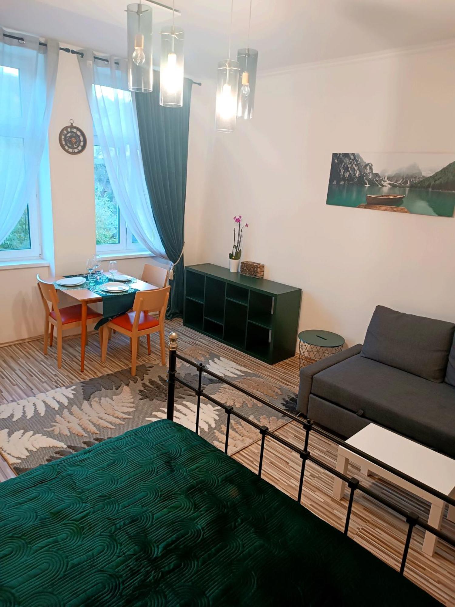 Family Apartments Center Of Muerzzuschlag Екстериор снимка